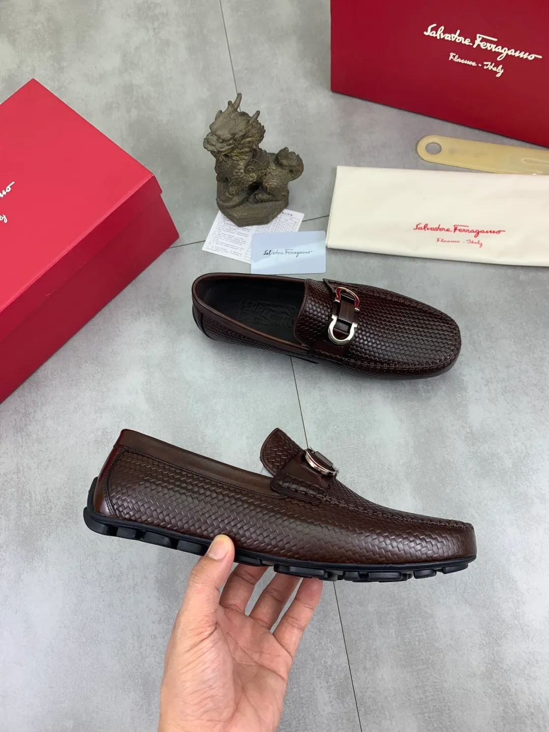 Men's shoes 💰P460 new high quality [Ferragamo/Ferragamo] latest model original imported calfskin, imported cowhide lining + original luxury metal buckle + original combination outsole Comparison without pressure Code number: 38-44 (45 customized)